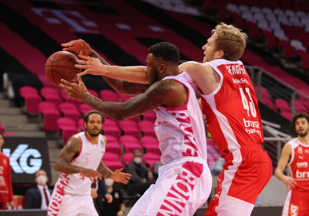 参加预选赛 参加预选赛