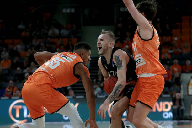 令人振奋的 令人振奋的